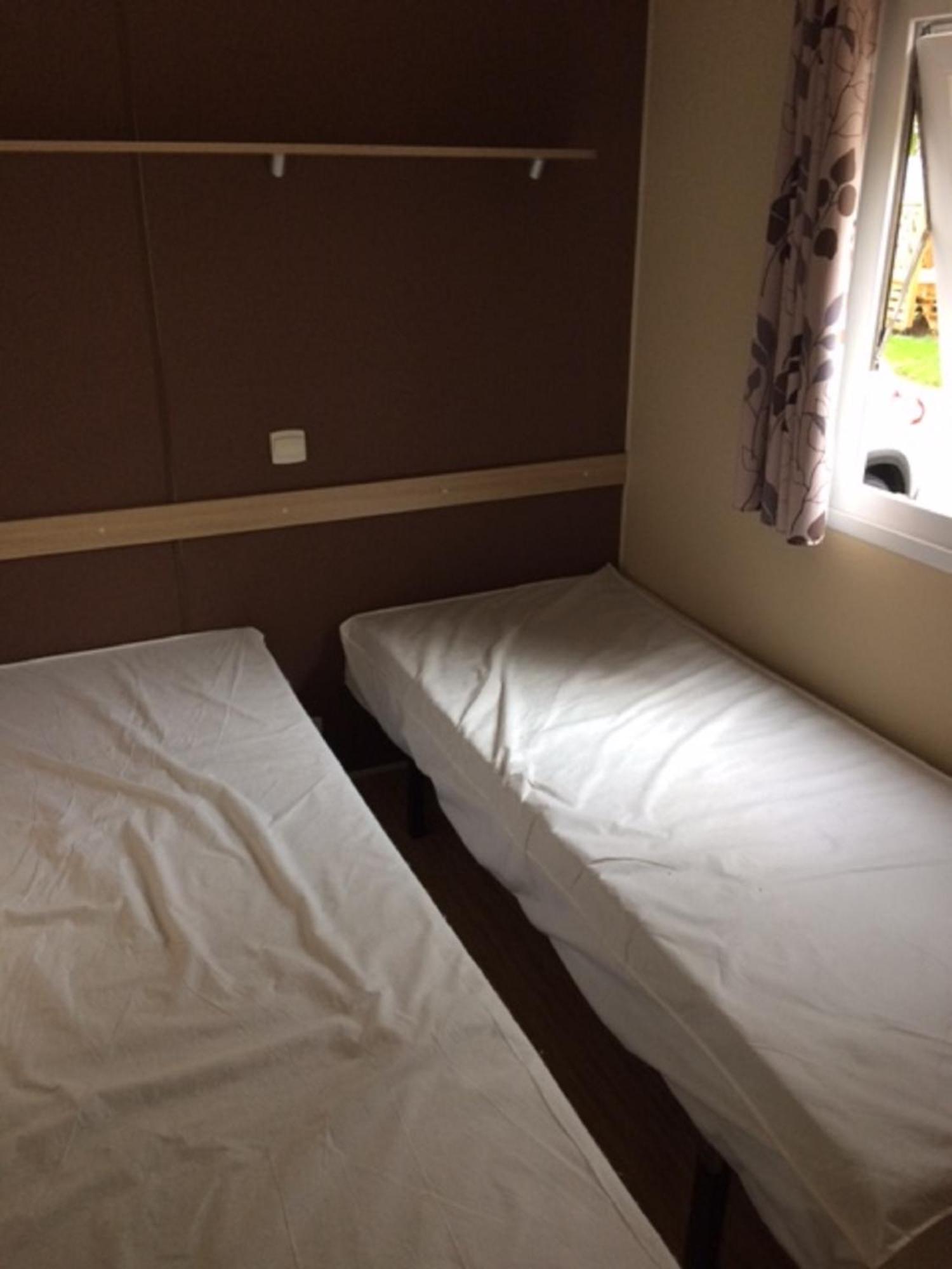 Mobilhome Chez Sylvie Au Camping De Pujol أرجيليه- سور- مير المظهر الخارجي الصورة